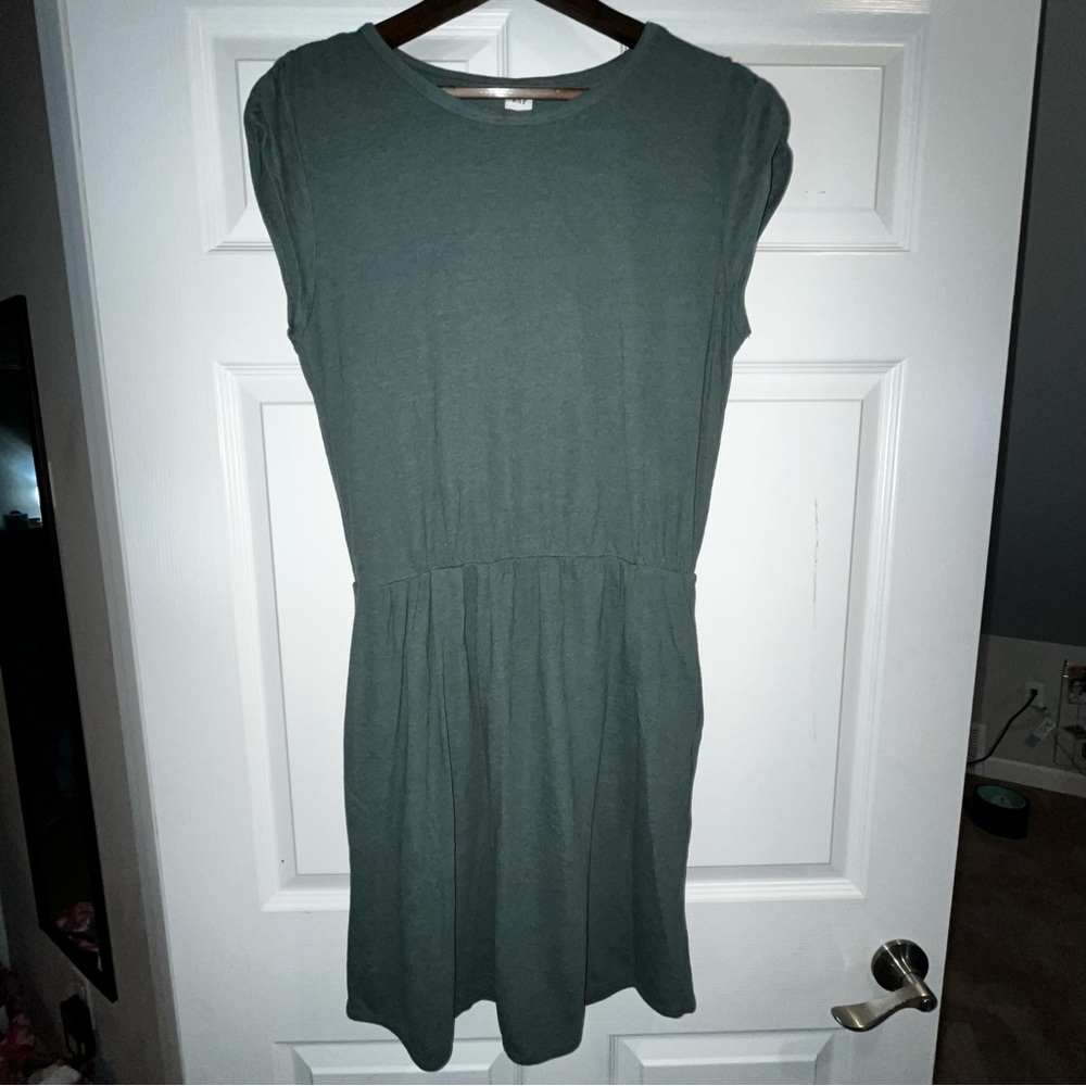 NWOT GAP Women’s Knit Dress w/Pockets